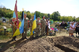 Воина 58-й ОМБ Станислава Дьяконова, погибшего на Донбассе, похоронили на Сумщине 08