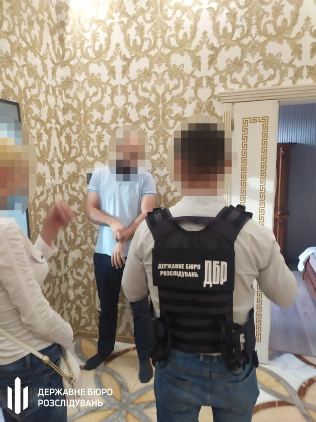 В Одессе группа мошенников во главе с экс-полицейским завладела 19 квартирами, - ГБР 02