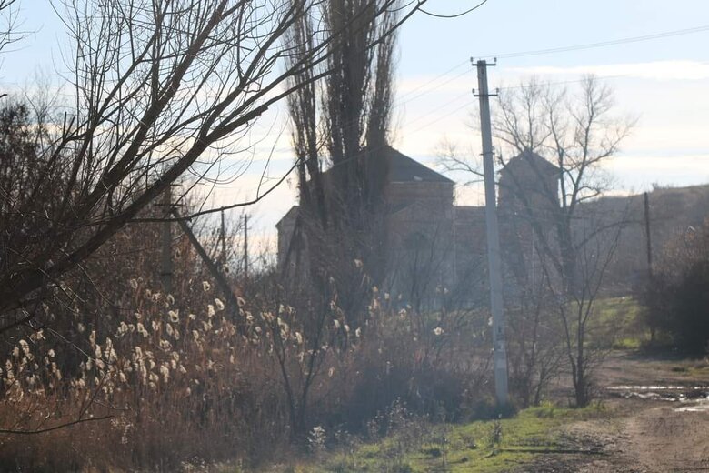 Освобождена Макеевка в Луганской области: сломанные судьбы, разрушенные дома, множество российского металлолома 03