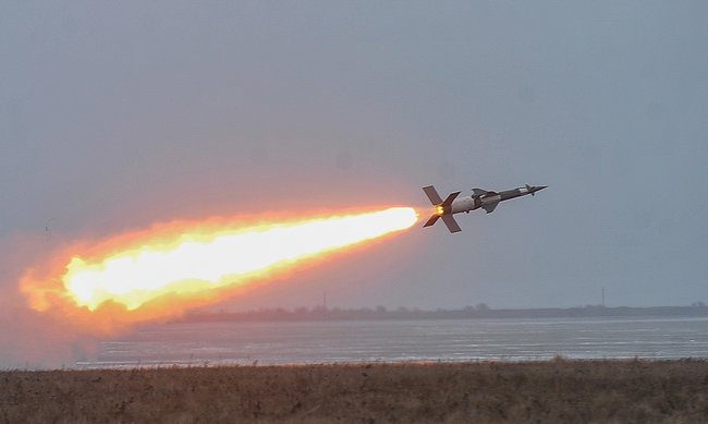 Испытания украинских ракет доказали, что Украина способна защитить свои рубежи на Черном и Азовском море, - Турчинов 14