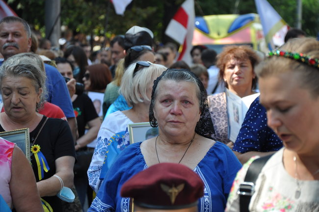 Марш защитников Украины прошел в центре Киева 09
