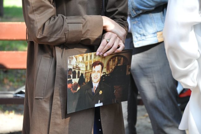 В Киеве почтили память убитого 21 год назад журналиста Гонгадзе 03