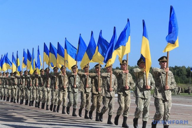 Слава Украине!: на параде в День Независимости будет звучать новое воинское приветствие и марш украинских националистов 03