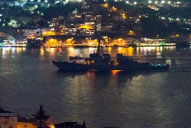 Фото эсминца США, вошедшего в Черное море, опубликовали турецкие СМИ 02