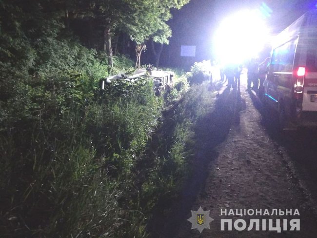 Авария автобуса Киев - Вроцлав: водитель уходил от наезда на пешехода, который двигался по проезжей части. Пострадали 23 человека, - полиция 04