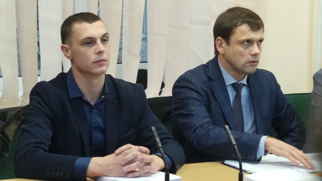 Суд арестовал полицейского Мельникова, который избивал лежачего активиста под крики Ложись, Бандера!, на 2 месяца с альтернативой залога в 115 тыс 05