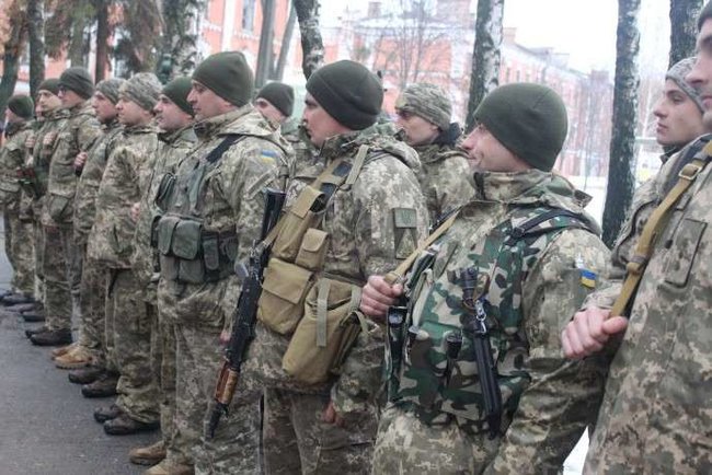 Воїни окремого полку звязку та радіотехнічного забезпечення повернулися із зони ООС на ротацію у Вінницю 06