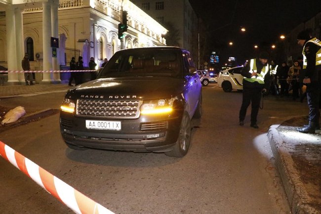 Range Rover обстреляли в центре Киева, погиб 3-летний ребенок, - полиция 06
