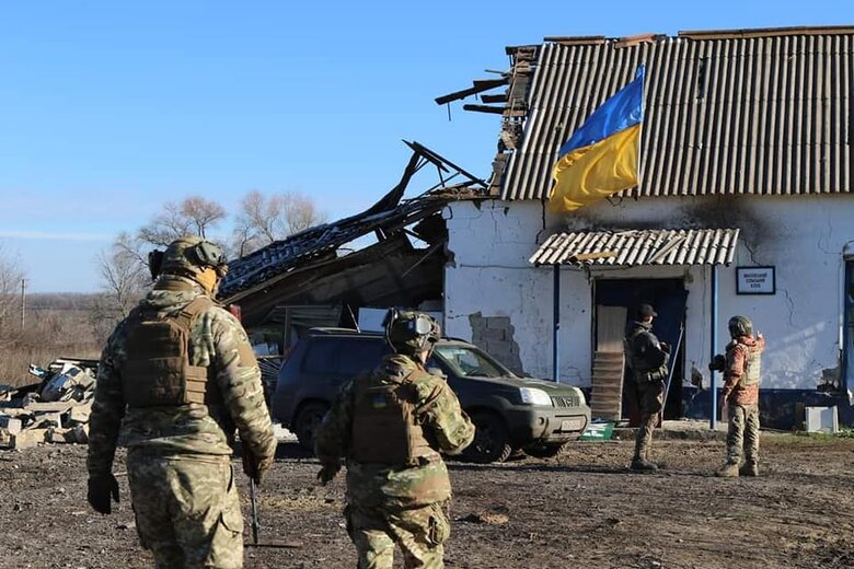 Освобождена Макеевка в Луганской области: сломанные судьбы, разрушенные дома, множество российского металлолома 10