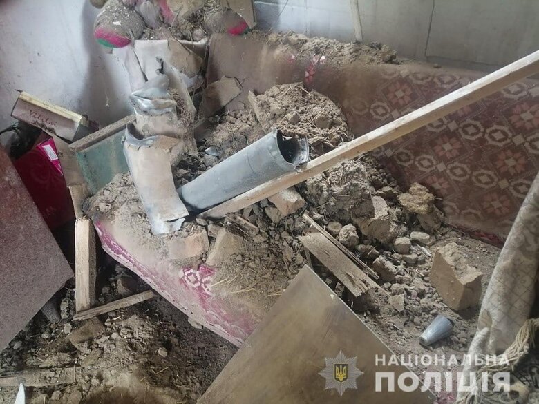 In Zaporizhzhia region, Russian army shelled 5 settlements. Dozens of houses were damaged, warehouse with tons of grain was destroyed, - National Police 04