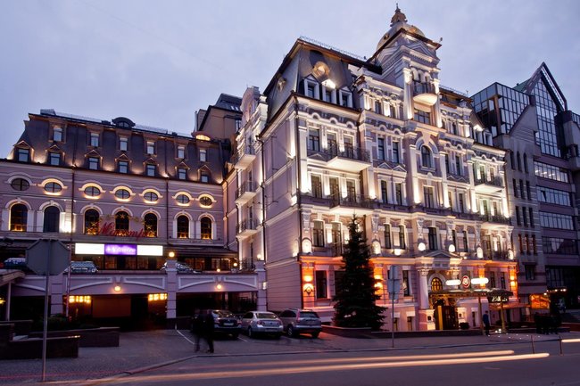 Кому принадлежат самые дорогие гостиницы Украины 08