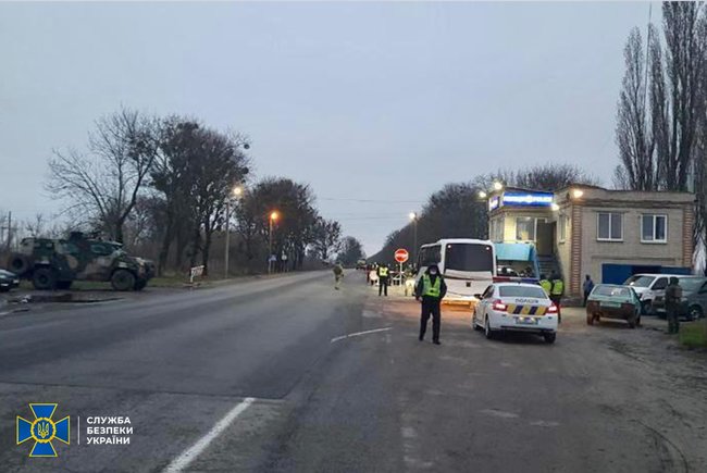 Buses with titushki detained in Kharkiv region, which were sent by pro-Russian political force to hold protest actions 03
