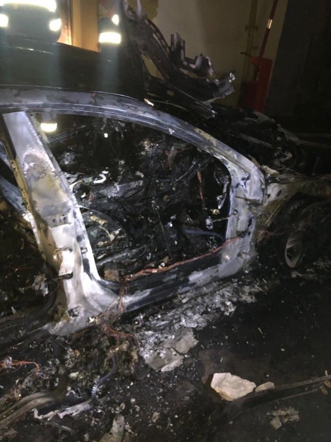Экс-глава НБУ Гонтарева заявила об атаке на свою семью: в центре Киева сожгли машину ее невестки 03
