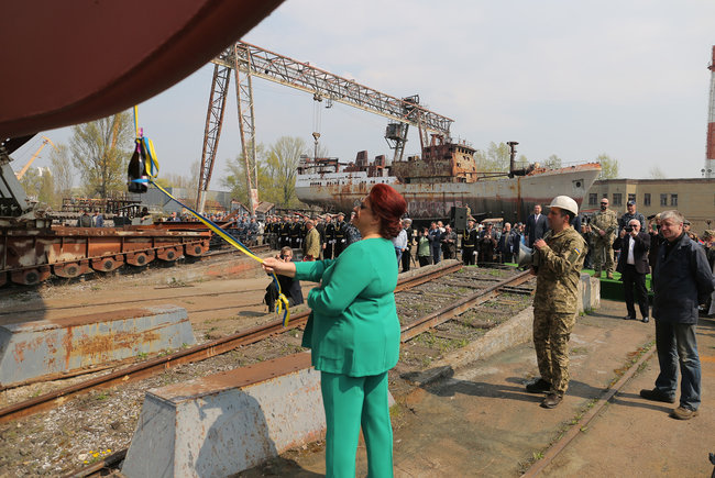 На воду в Киеве спустили новый разведывательный корабль для ВМС: Это огромный прорыв 05
