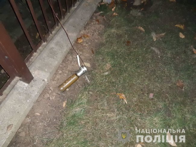 Неизвестный в новогоднюю ночь стрелял из гранатомета в Мукачево,—Нацполиция 01