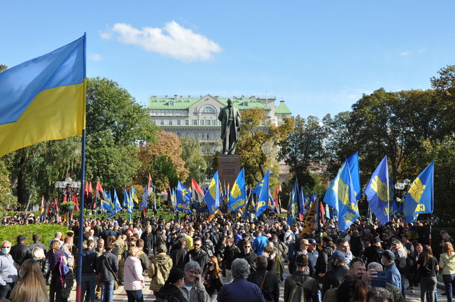 В Киеве завершился Марш УПА: участники передали свои требования в Офис Президента 01