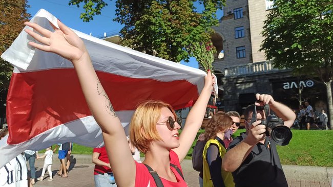 Марш солідарності з білоруськими жінками відбувся у Києві 10