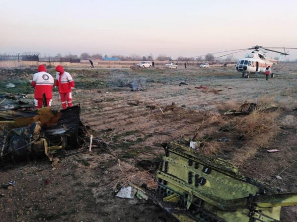 Український літак зі 168 пасажирами на борту розбився відразу після зльоту з аеропорту Тегерана 04