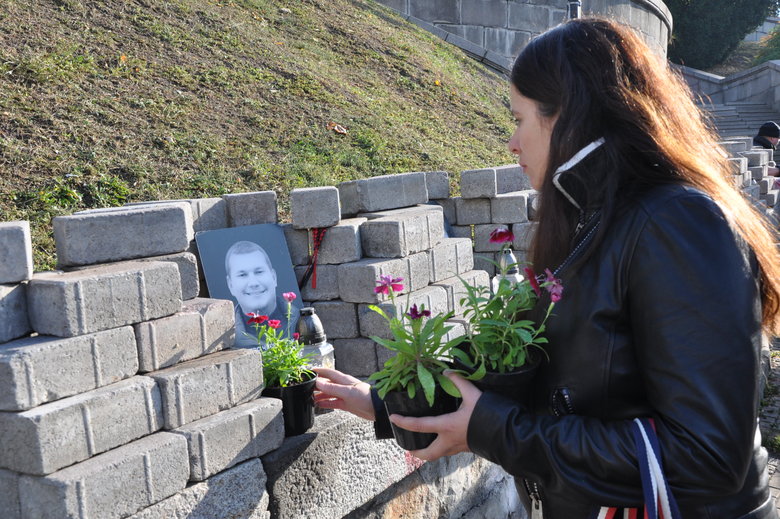 В Киеве почтили память погибших за свободу и независимость Украины 10