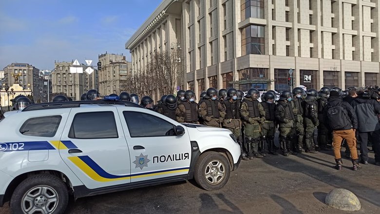 Акція SaveФОП у центрі Києва: мітингувальників відтіснили із Хрещатика, вони прямують під Раду 43