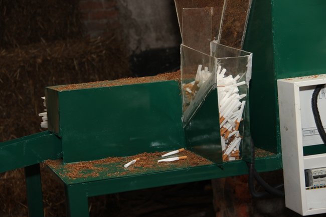 Подпольный цех по производству сигарет ликвидирован на Закарпатье 12
