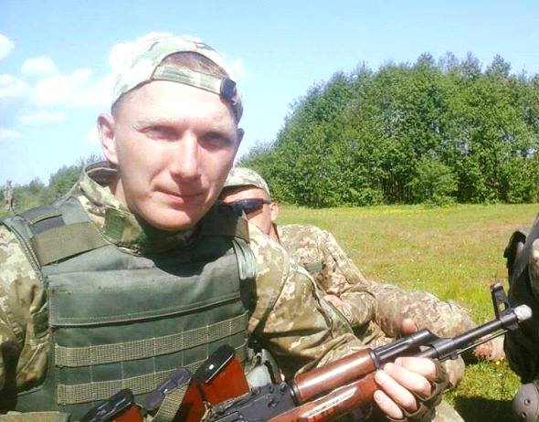 Боєць 72-ої бригади Сергій Кнутов: Від мене було ближче до сепарської позиції, ніж до нашого туалету 01