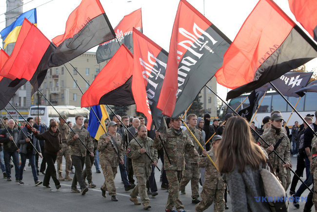 Марш Доблести в честь защитников Украины прошел в Харькове 04