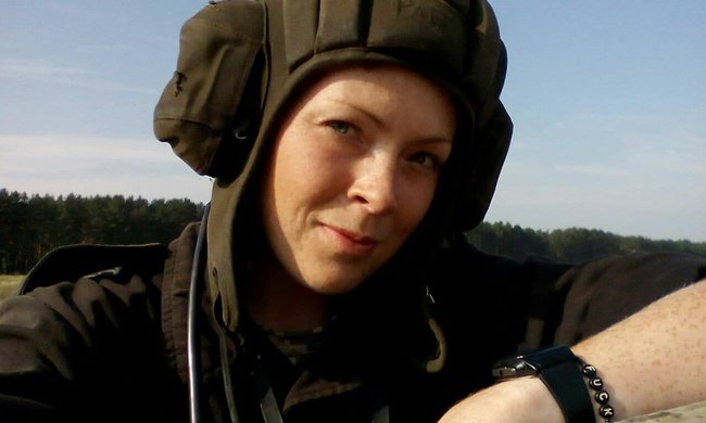 Боец 24-й бригады россиянка Ольга Симонова: Если пацан приходит в армию, он по определению классный, пока не доказал обратное, а приходит женщина - она по определению бл#дь, пока не доказала, что это не так 03