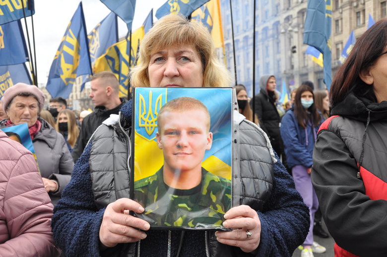В Киеве прошел марш в честь Дня защитников и защитниц Украины 97