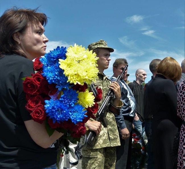Прощання з командиром розвідвзводу 92-ї ОМБр Костянтином Грановим відбулось у Харкові 12