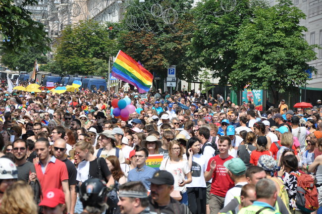 Наша традиция - это свобода!: в Киеве состоялся Марш равенства 87