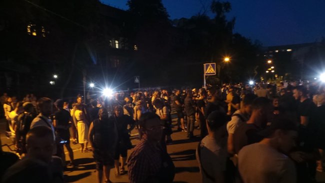Поліція вбиває дітей, - сотни граждан пикетируют здание МВД после резонансного убийства мальчика в Переяслав-Хмельницком 07
