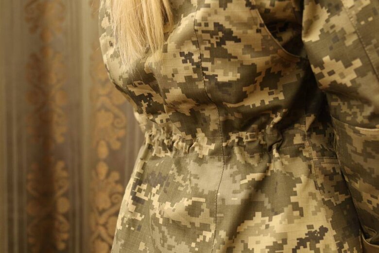Міноборони показало нову польову форму для жінок-військовослужбовиць 03