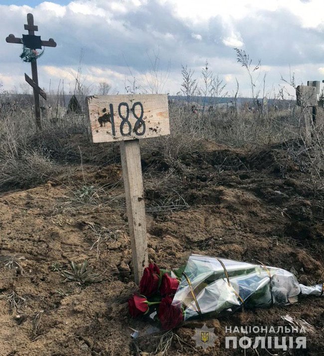 Поліцейські ідентифікували чоловіка, який 5 років тому згорів у танку ДНР на околиці Словянська 03