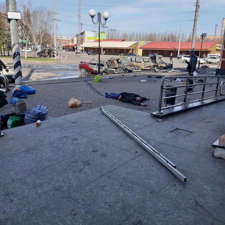 Ракетний обстріл вокзалу Краматорська: понад 30 загиблих та більше 100 поранених 01