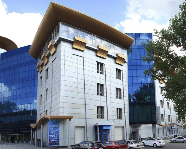 Кому принадлежат самые дорогие гостиницы Украины 26