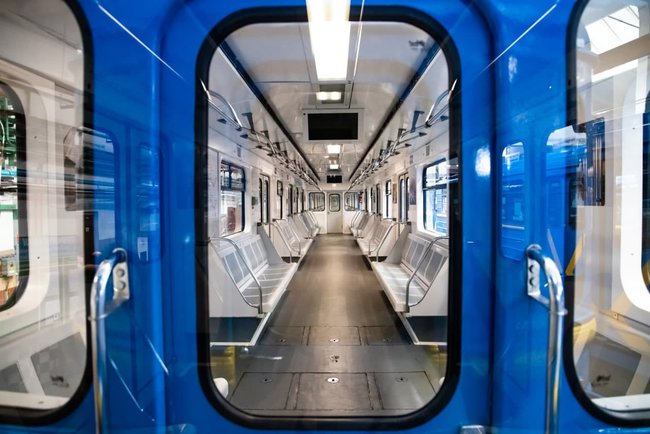 На синей ветке киевского метро будет курсировать модернизированный поезд 04
