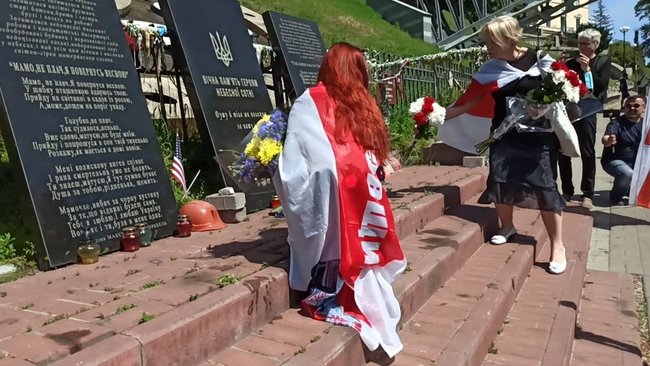 Героі не паміраюць, - білоруси провели в Києві марш памяті Вітольда Ашурка, який загинув у вязниці 10