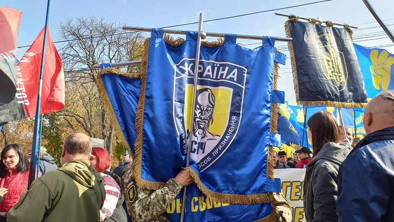 В Киеве прошел марш в честь Дня защитников и защитниц Украины 16