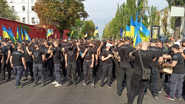 В центре Киева проходит Марш защитников Украины 09