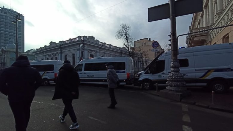 Акція SaveФОП у центрі Києва: мітингувальників відтіснили із Хрещатика, вони прямують під Раду 28