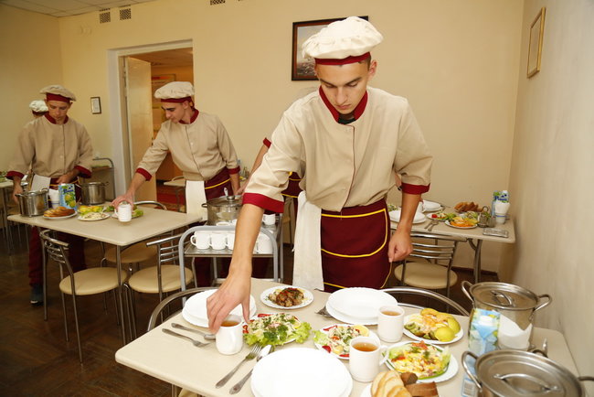 Для практики курсантов Военной академии Одессы создана современная лаборатория по приготовлению пищи, - Минобороны 13