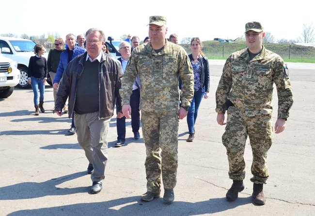 Наєв обговорив із міністром оборони Данії Фредеріксеном ситуацію на Донбасі, - прес-центр ОС 02