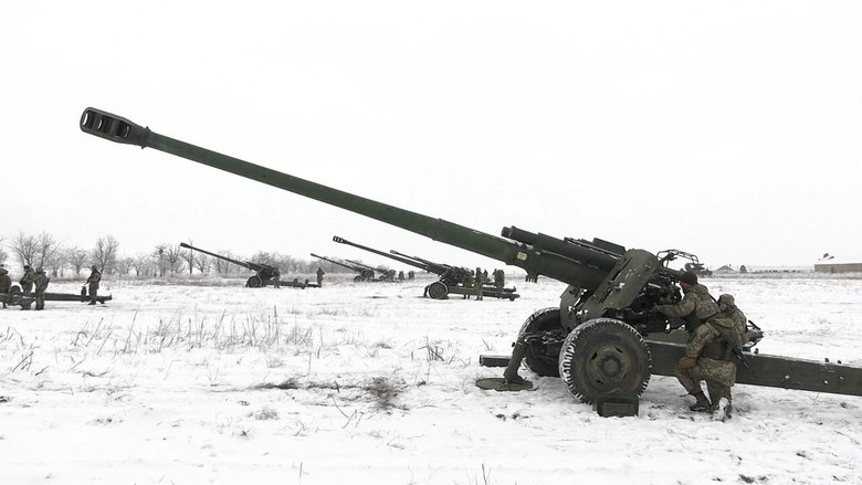 Тренування бойових розрахунків артилерійських підрозділів гаубиць Мста-Б відбулися на Херсонщині 02