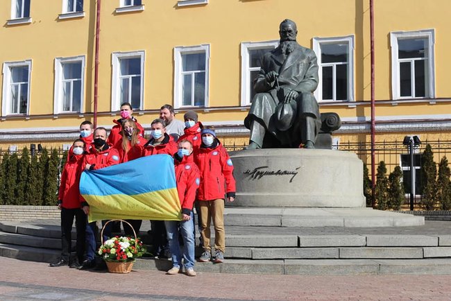 26-я Украинская антарктическая экспедиция отправилась на станцию Академик Вернадский 01