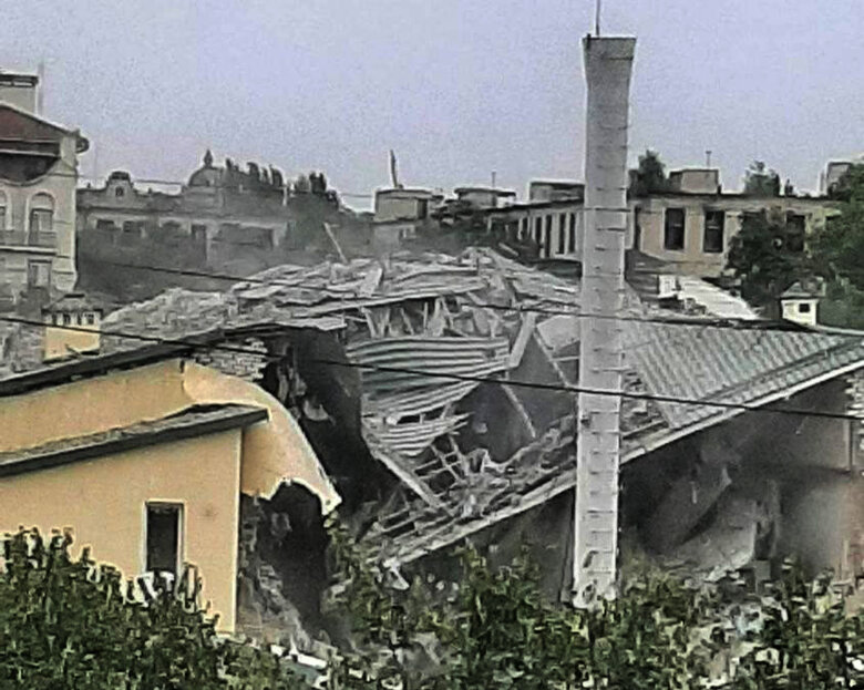 ЗСУ знищили в Херсоні відпочинковий комплекс, де проживали окупанти і зрадники, - ЗМІ 03