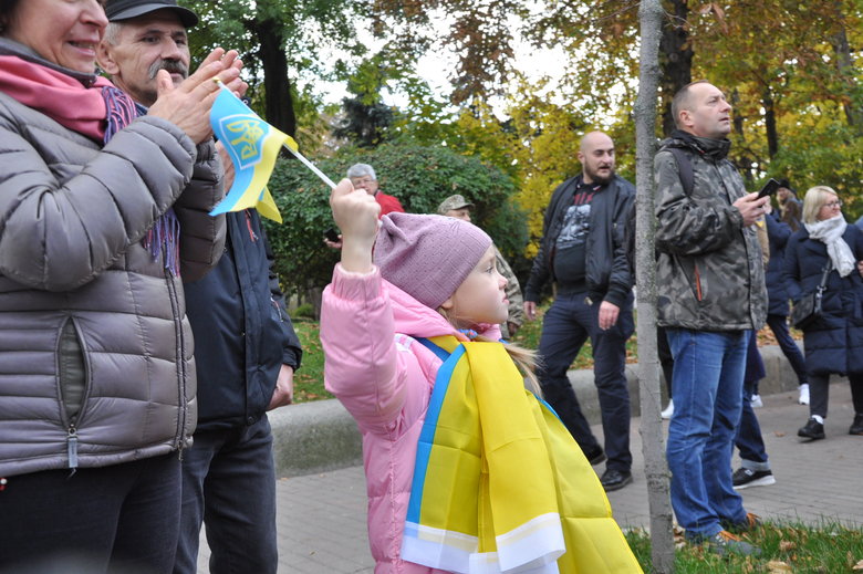В Киеве прошел марш в честь Дня защитников и защитниц Украины 45