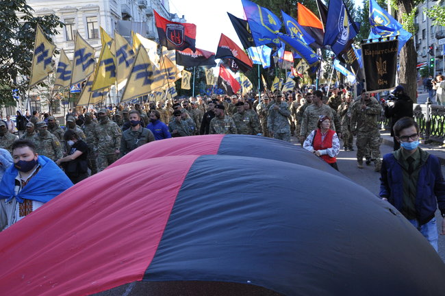 В Киеве завершился Марш УПА: участники передали свои требования в Офис Президента 13
