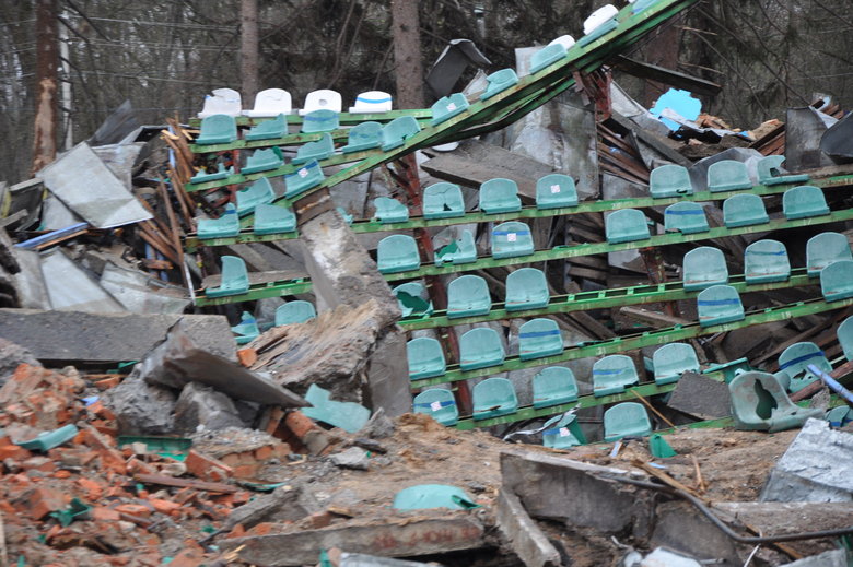 Несколькометровые воронки и разрушенные дома: последствия обстрела Чернигова российскими оккупантами 12