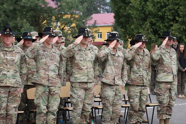 Более 130 американских десантников прибыли в Украину для подготовки украинских воинов, - Минобороны 06